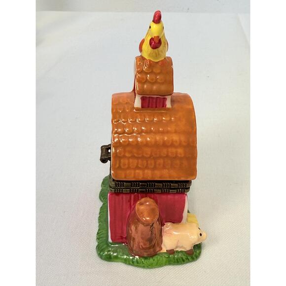 Red Barn Shape Ceramic Rooster Whimsical Farm Trinket Box Teapot - Picture 2 of 8